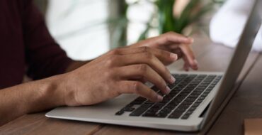 Keep your callers hooked with these five unique on hold message script ideas
